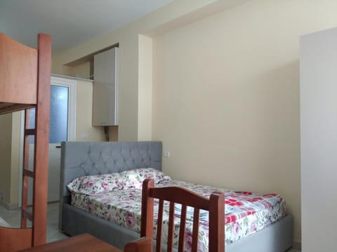Dhoma Plazhi Nefeli Apartment in Vlorë