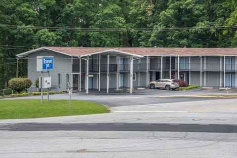 Property building, On site