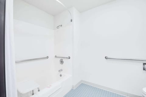 Bathroom, Photo of the whole room, On site