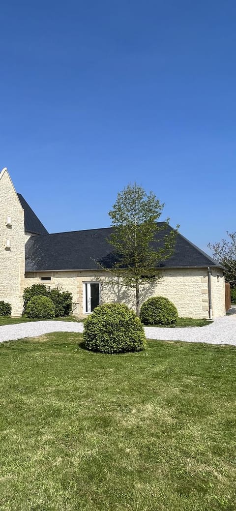 Domaine du Grand Caugy Hotel in Normandy