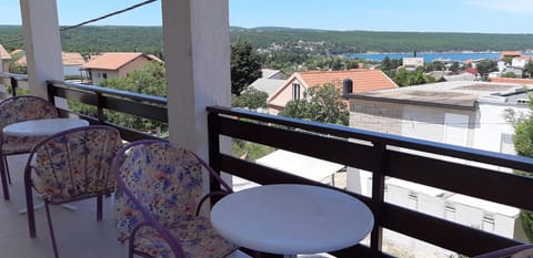 Property building, Balcony/Terrace, Sea view