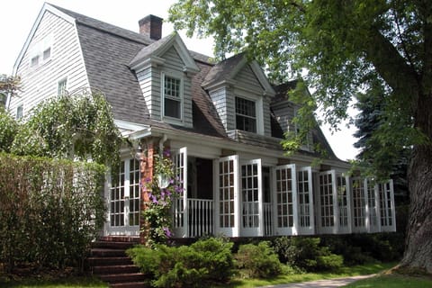Mill House Inn Bed and Breakfast in East Hampton