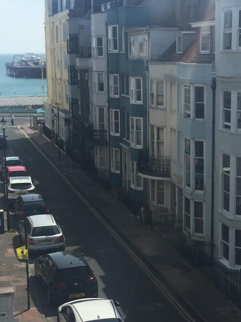 Beachside House Bed and Breakfast in Brighton