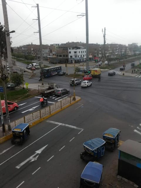 Hostal Jara Pensão in Los Olivos