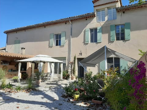 le Mas d'Hubert Vacation rental in L'Isle-sur-la-Sorgue