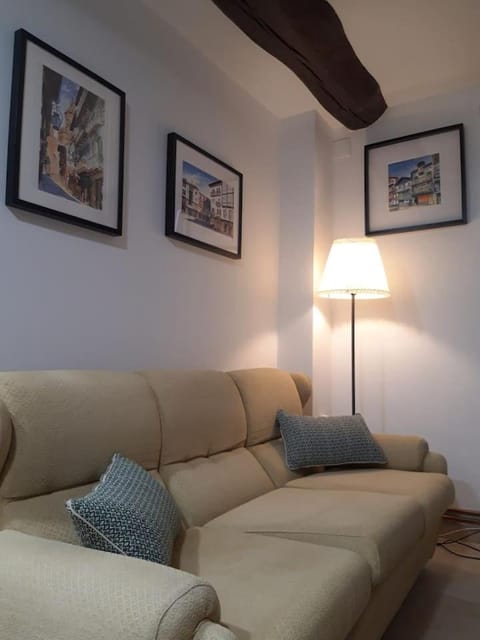 Piso con encanto en la parte vieja. Condo in Hendaye