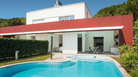 Facade/entrance, Garden, Swimming pool