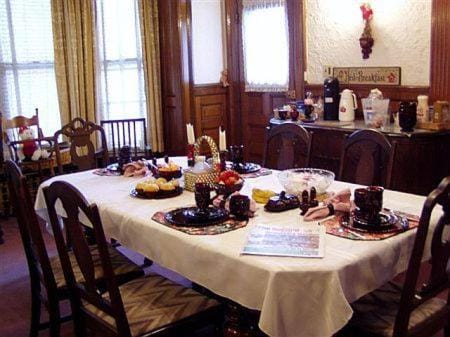 Olde Judge Mansion B&B Bed and Breakfast in Troy