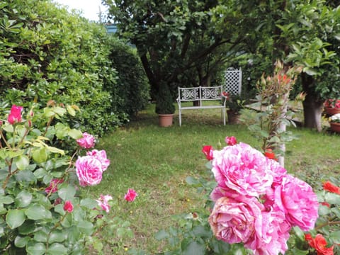 Facade/entrance, Garden, Garden view