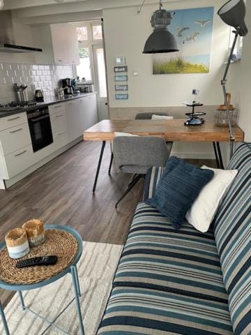 Property building, Seating area, kitchen