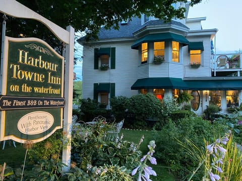 Harbour Towne Inn on the Waterfront Chambre d’hôte in Boothbay Harbor