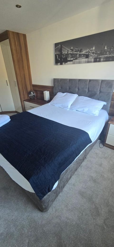 Hullidays - The Sawmill Suite Apartment in Hull