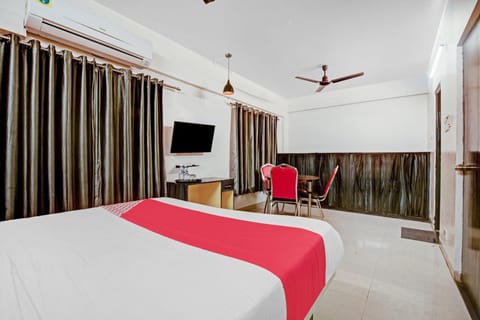 OYO Flagship 74330 Hotal Aqsha Paradise Hôtel in Maharashtra