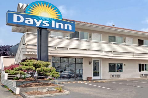 Days Inn by Wyndham Seattle North of Downtown Motel in Seattle