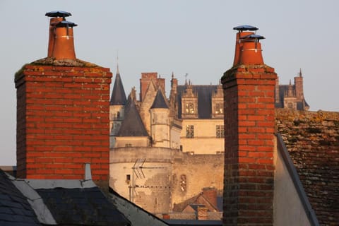Landmark view, Street view