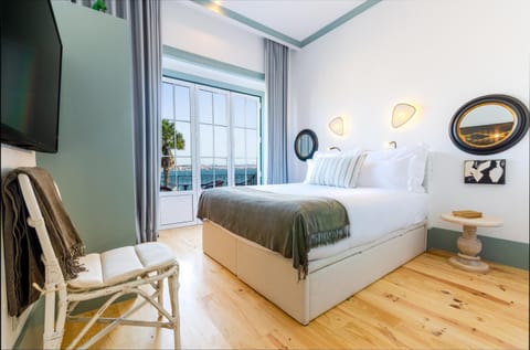 Bed, Photo of the whole room, Bedroom, Sea view