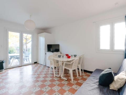 Appartement Narbonne-Narbonne Plage-Narbonne Plage, 2 pièces, 6 personnes - FR-1-409-149 Condominio in Fleury