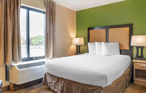 Extended Stay America Select Suites - Detroit - Warren Hotel in Warren