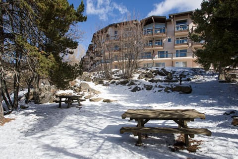 Property building, Day, Natural landscape, Winter, Seating area