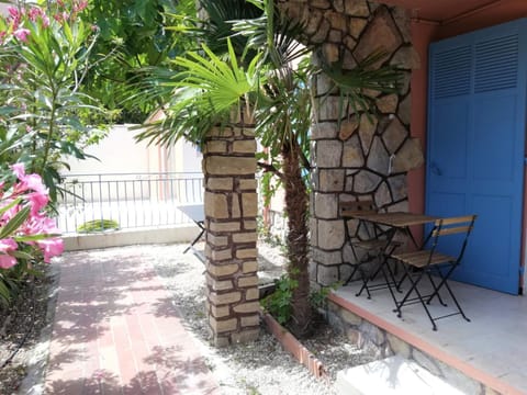 Patio, Garden