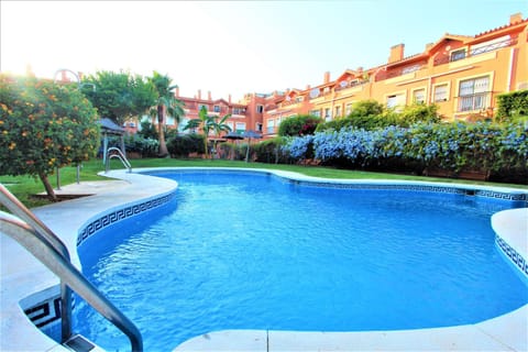 Property building, Swimming pool