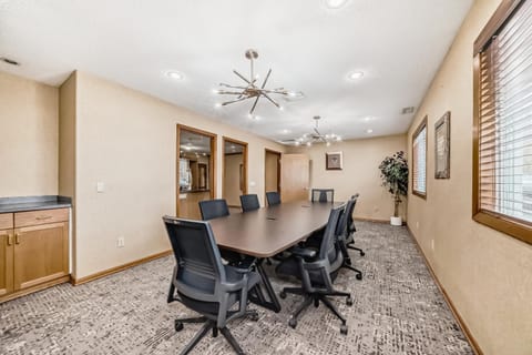 Meeting/conference room