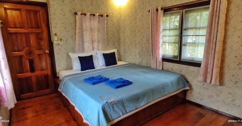 TA YAI HOMESTAY (ตา ยาย โฮมสเตย์) Vacation rental in Trat Changwat