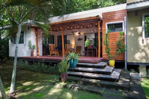 Eco Casita Phase III #2: Casa de Olas House in Nicaragua