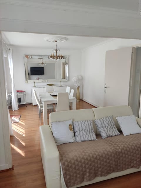 maison proche du Mont Saint Michel House in Brittany