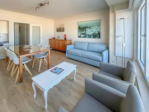 Opale 0101 - 2 bedrooms 6p - sea view - dogfriendly Apartment in Koksijde