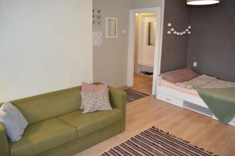 Sunny apartment, 7 min with tram to the Old Town Apartment in Tallinn