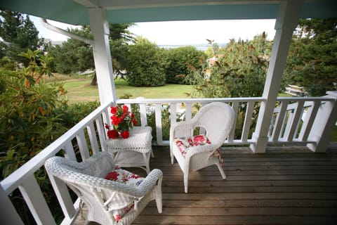 Balcony/Terrace, Garden view, Mountain view, Sea view