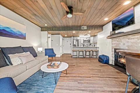 Modern Mountain Escape House in Pittman Center