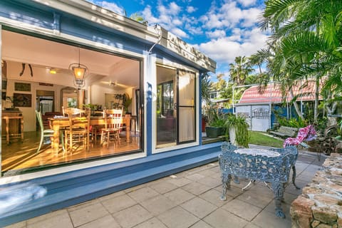 Property building, Patio, Garden, Garden view