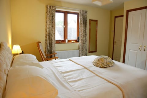 Two Hoots Bed and Breakfast Bed and Breakfast in Cherwell District