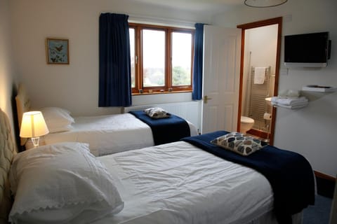 Two Hoots Bed and Breakfast Bed and Breakfast in Cherwell District