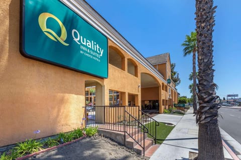 Quality Inn & Suites Westminster Seal Beach Hotel in Westminster