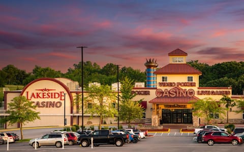 Lakeside Hotel Casino Resort in Iowa