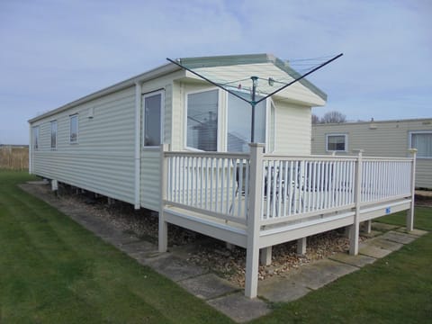 8 Berth on The Chase (Bermuda) Campingplatz /
Wohnmobil-Resort in Ingoldmells