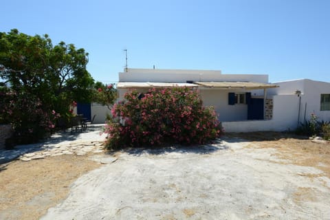 Margaret House Villa in Paros, Greece