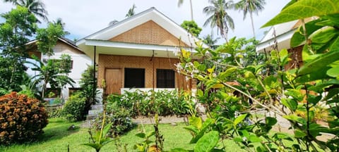 Bahandi Beach Lodge Posada in Northern Mindanao