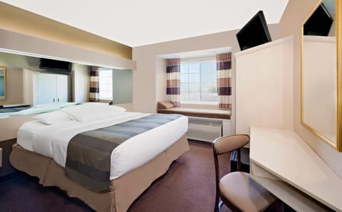 Microtel Inn & Suites by Wyndham Joplin Hotel in Joplin