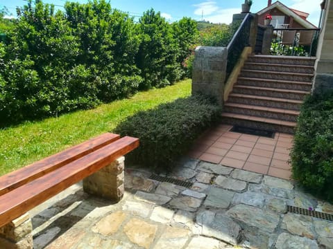 2 bedrooms chalet with terrace and wifi at Orena Chalé in Western coast of Cantabria