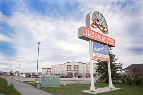 Service Plus Inns & Suites Drayton Valley Hotel in Yellowhead County