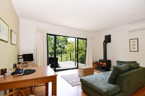 Cloudsong Chalet 3 Close to the village centre House in Kangaroo Valley