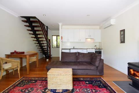 Cloudsong Chalet 4 Close to the village centre Maison in Kangaroo Valley