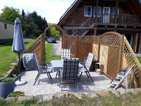 BBQ facilities, Garden, Balcony/Terrace