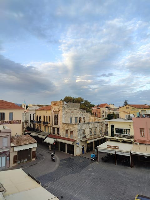 Old Port - Bellavista Studio Apartment in Chania