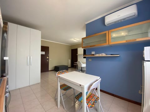 Chicco Apartment light Condo in Vercelli