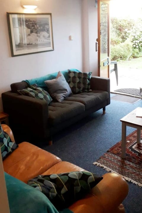 3 Lymbrook Cottage House in Lyme Regis